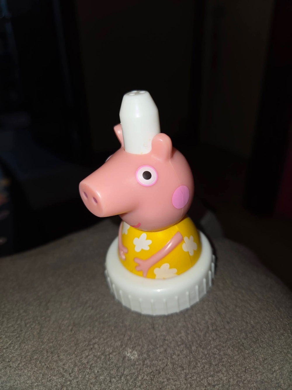 Good2Grow Peppa Pig Yellow Floral Bath Toy Dispenser Topper